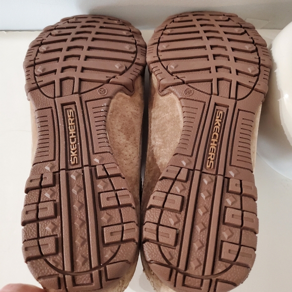 SKECHERS Women 9 Brown Suede Relaxed Fit Air Cooled 44703 Comfort Shoes Lace Up - Picture 10 of 16